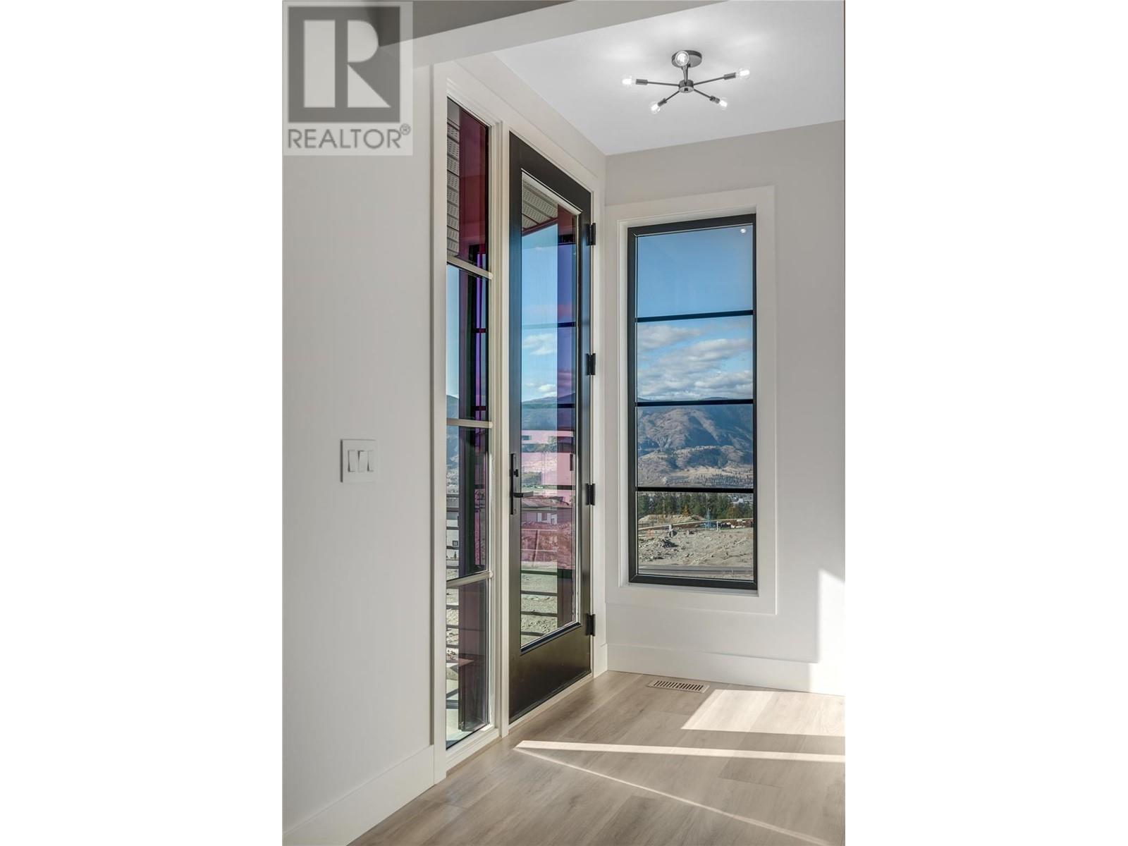 1100 Antler Drive Unit# 102, Penticton, British Columbia  V2A 0C9 - Photo 61 - 10347820