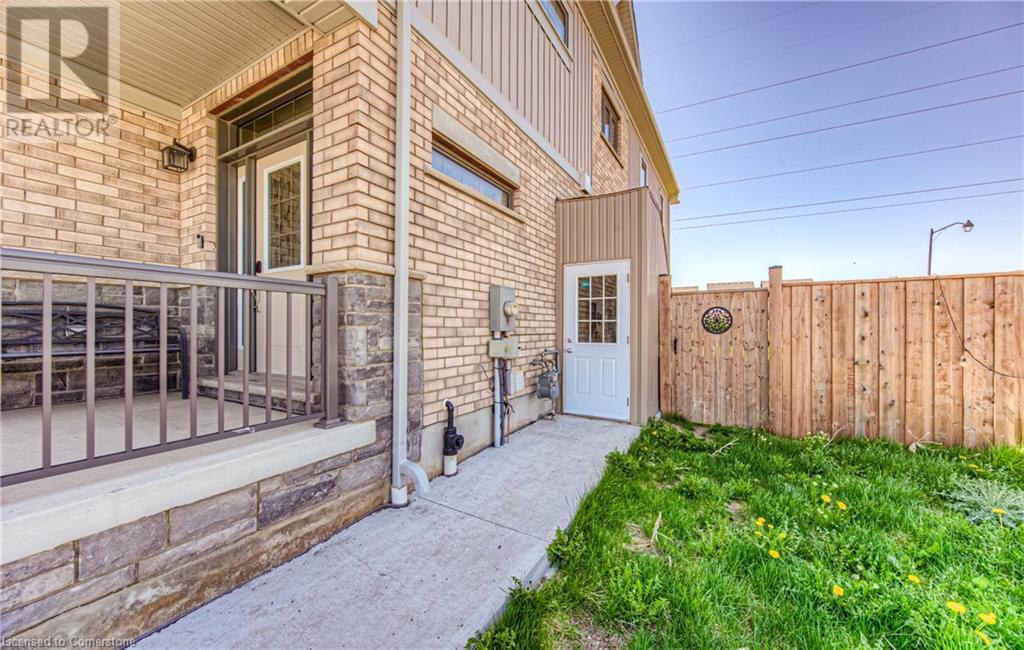 100 Foamflower Place, Waterloo, Ontario  N2V 0G9 - Photo 3 - 40727719