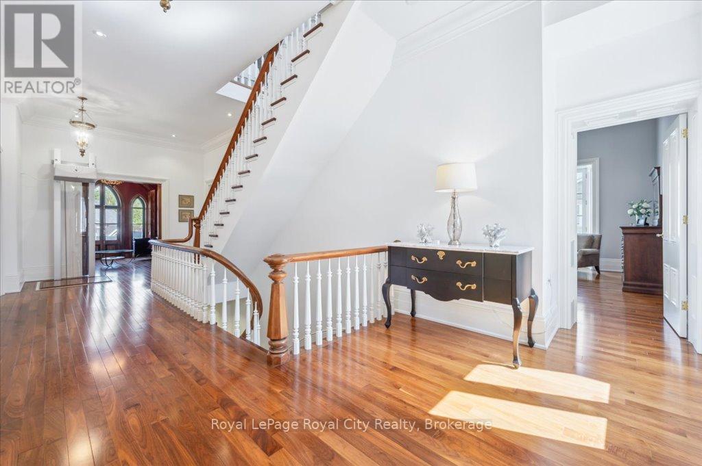 15 - 25 Manor Park Crescent, Guelph (Dovercliffe Park/old University), Ontario  N1G 1A2 - Photo 16 - X12147768