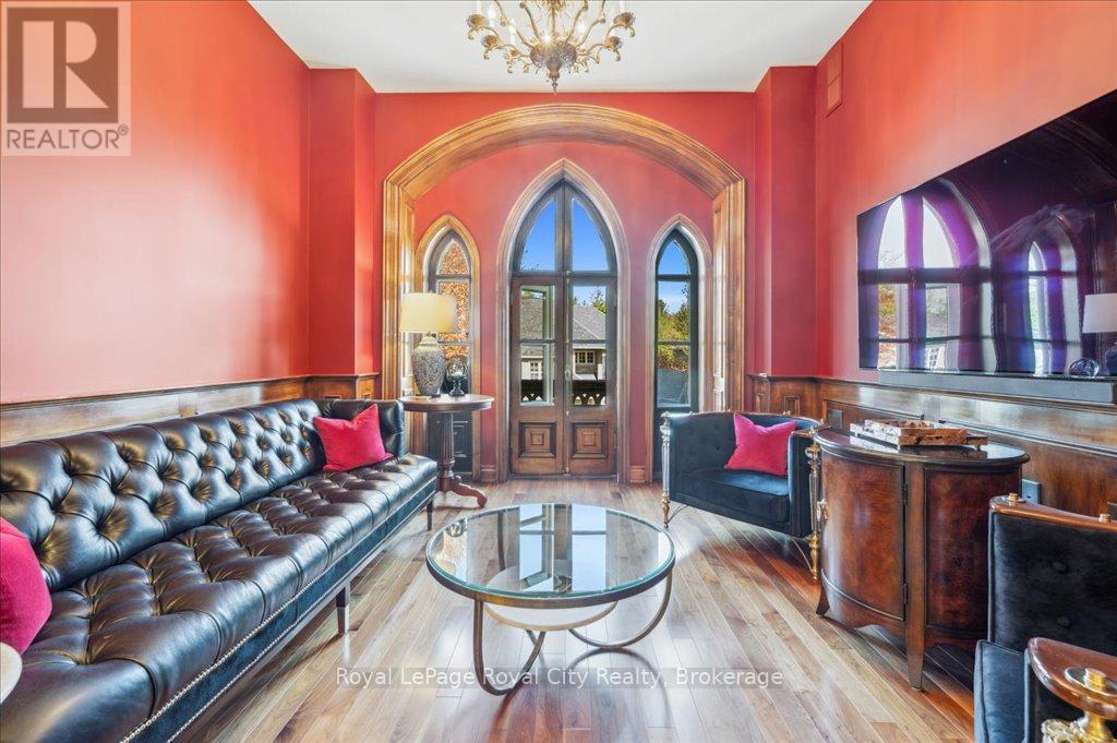 15 - 25 Manor Park Crescent, Guelph (Dovercliffe Park/old University), Ontario  N1G 1A2 - Photo 19 - X12147768