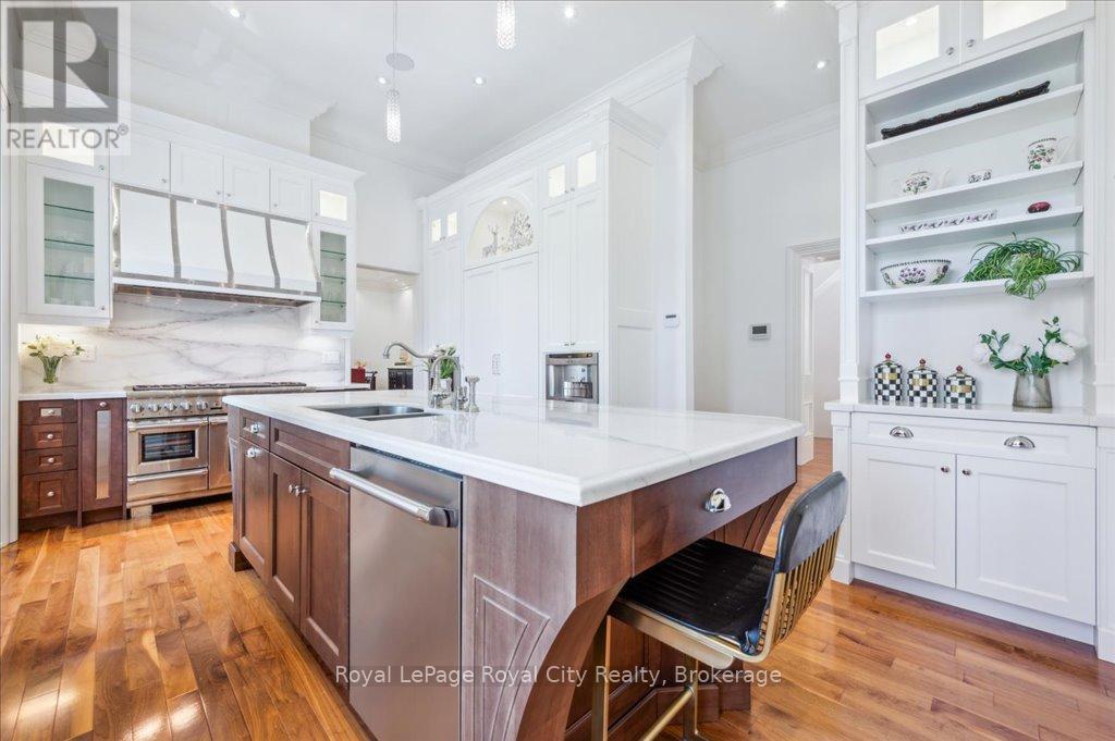 15 - 25 Manor Park Crescent, Guelph (Dovercliffe Park/old University), Ontario  N1G 1A2 - Photo 28 - X12147768