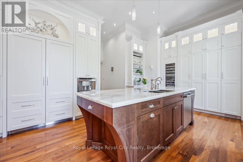 15 - 25 Manor Park Crescent, Guelph (Dovercliffe Park/old University), Ontario  N1G 1A2 - Photo 31 - X12147768