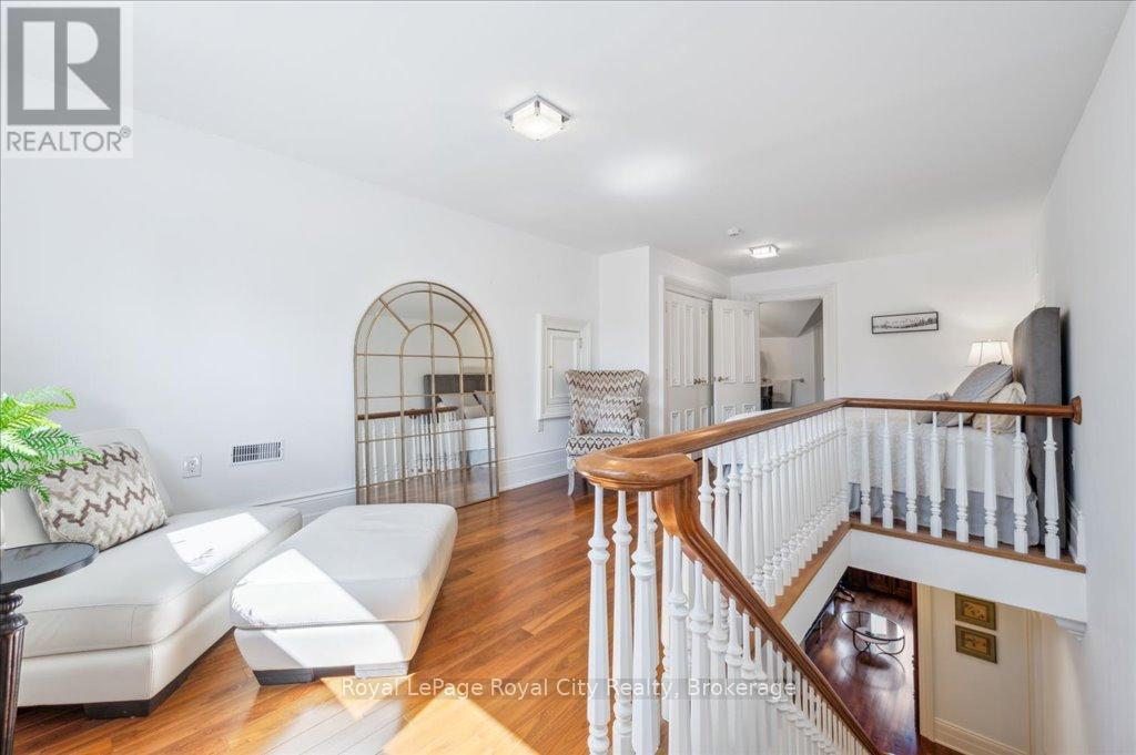 15 - 25 Manor Park Crescent, Guelph (Dovercliffe Park/old University), Ontario  N1G 1A2 - Photo 40 - X12147768