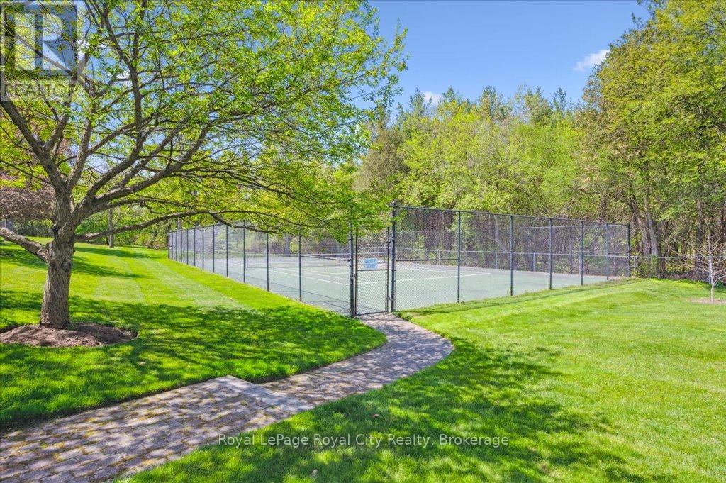 15 - 25 Manor Park Crescent, Guelph (Dovercliffe Park/old University), Ontario  N1G 1A2 - Photo 45 - X12147768