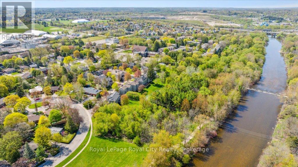 15 - 25 Manor Park Crescent, Guelph (Dovercliffe Park/old University), Ontario  N1G 1A2 - Photo 47 - X12147768
