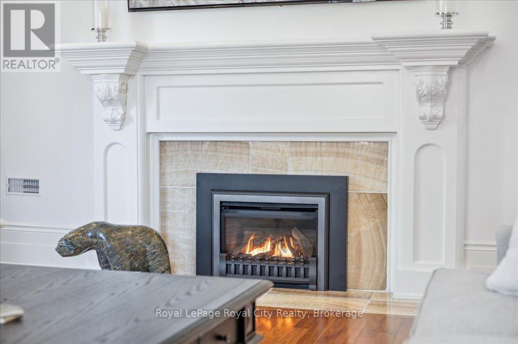 15 - 25 Manor Park Crescent, Guelph (Dovercliffe Park/old University), Ontario  N1G 1A2 - Photo 7 - X12147768