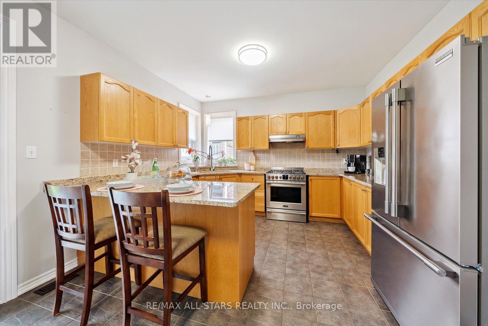 102 Herrema Boulevard, Uxbridge, Ontario  L9P 1X6 - Photo 10 - N12147672