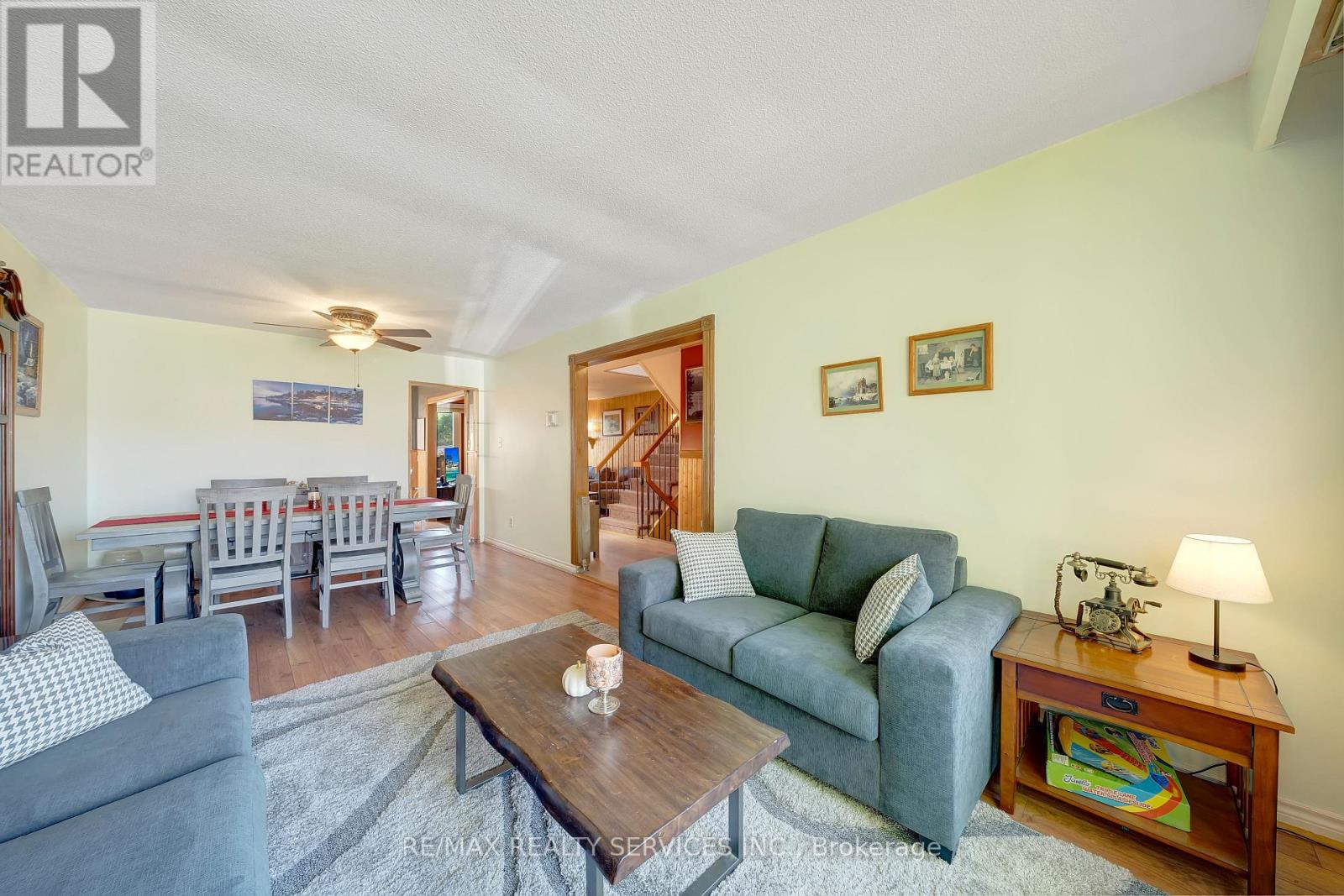38 Omega Square, Brampton, Ontario  L6Z 1K5 - Photo 4 - W12136456