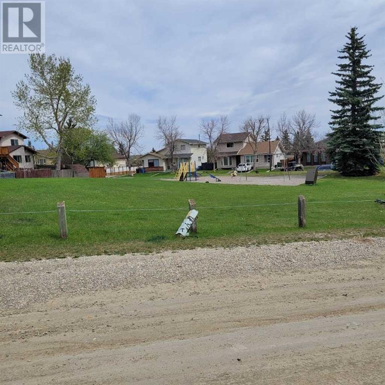 936 Berkley Drive Nw, Calgary, Alberta  T3K 1A2 - Photo 8 - A2219233