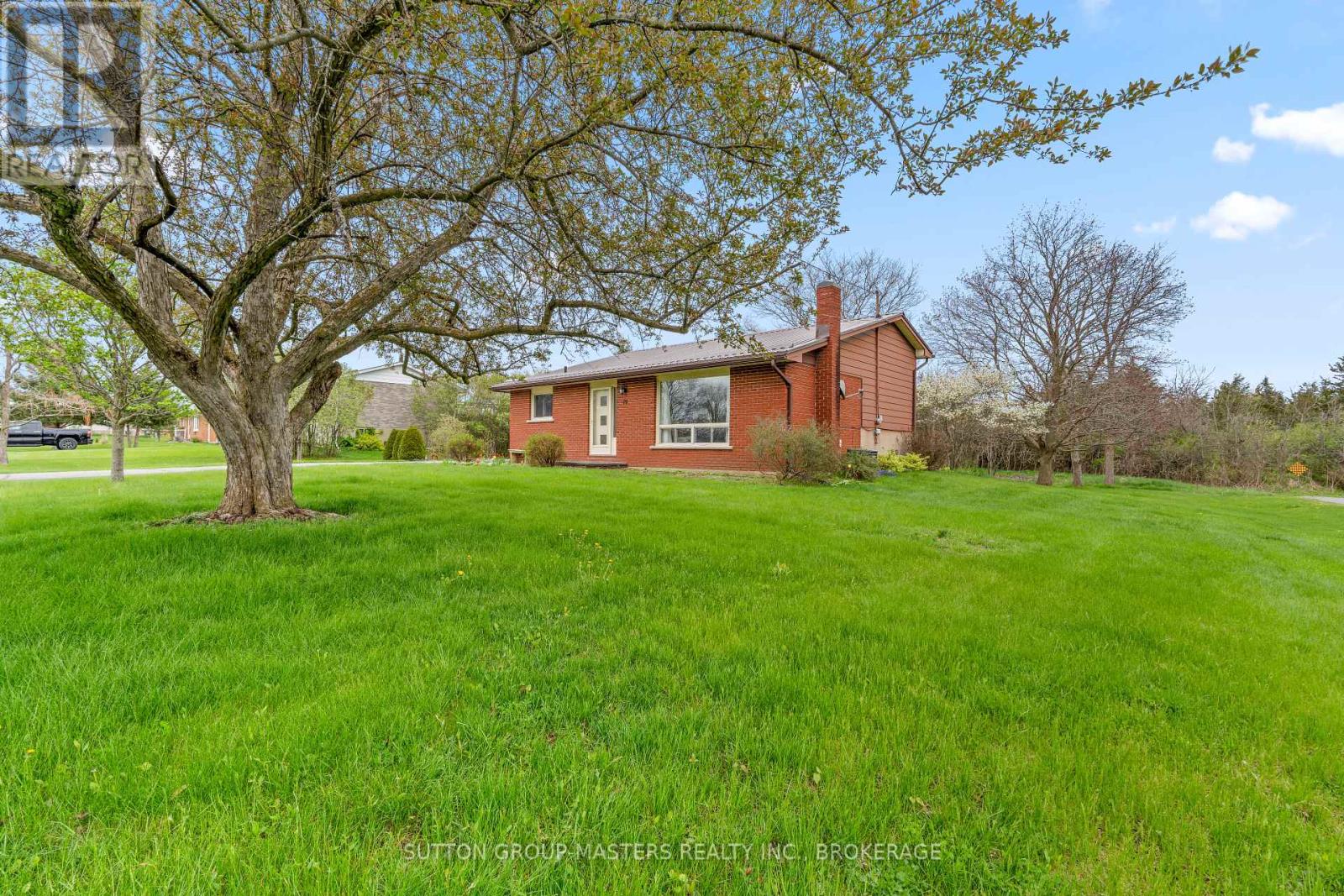 Property at 19 JAMES STREET image 3