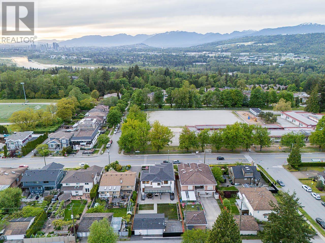 8684 Armstrong Avenue, Burnaby, British Columbia  V3N 2H6 - Photo 36 - R2998881