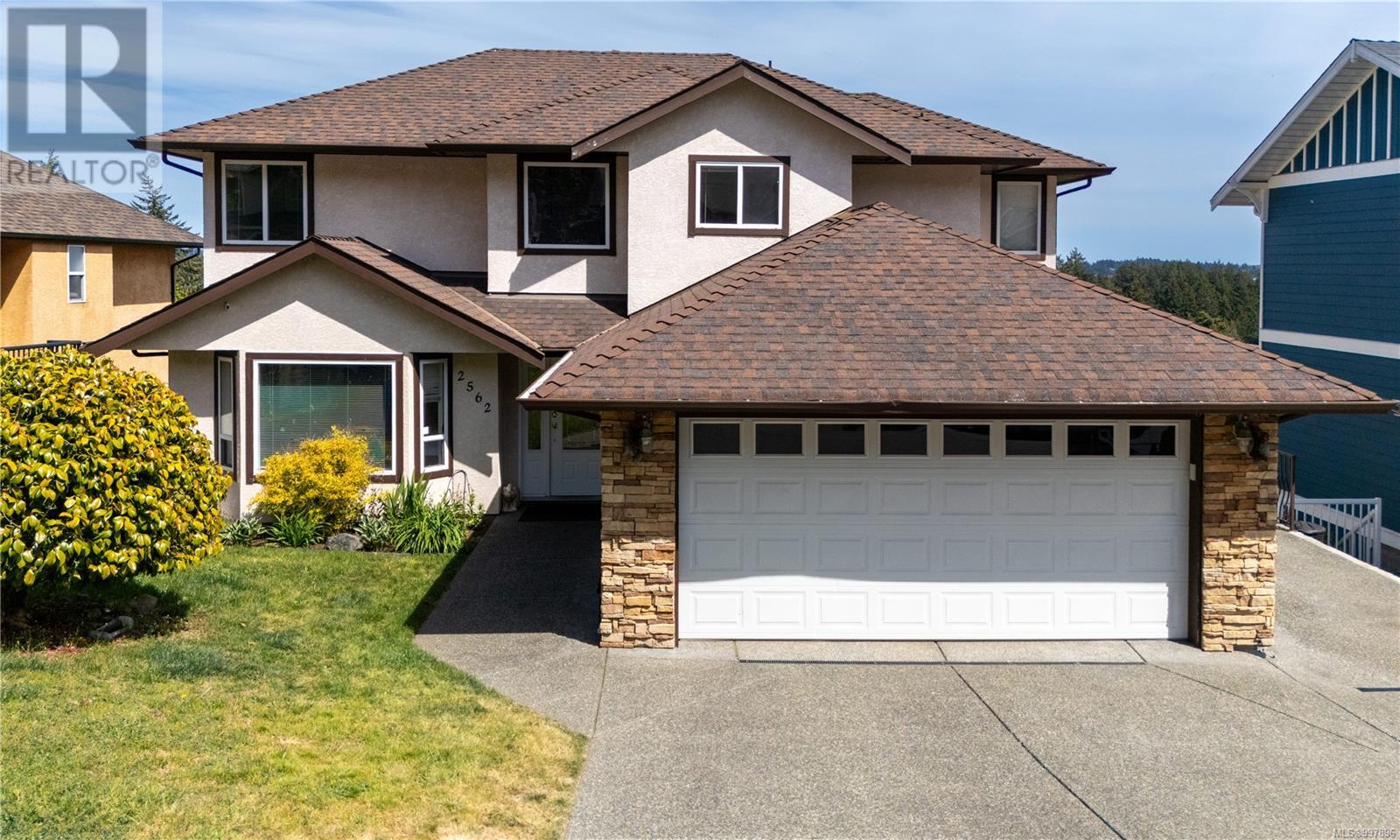 Property at 2562 Crystalview Dr image 1