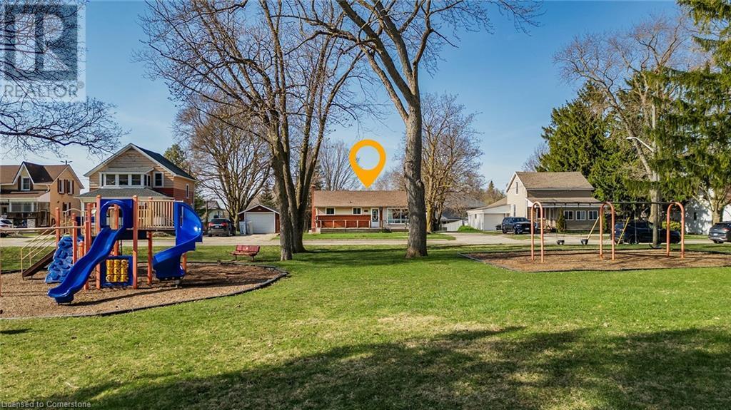 Property at 325 BOULTON Street image 2