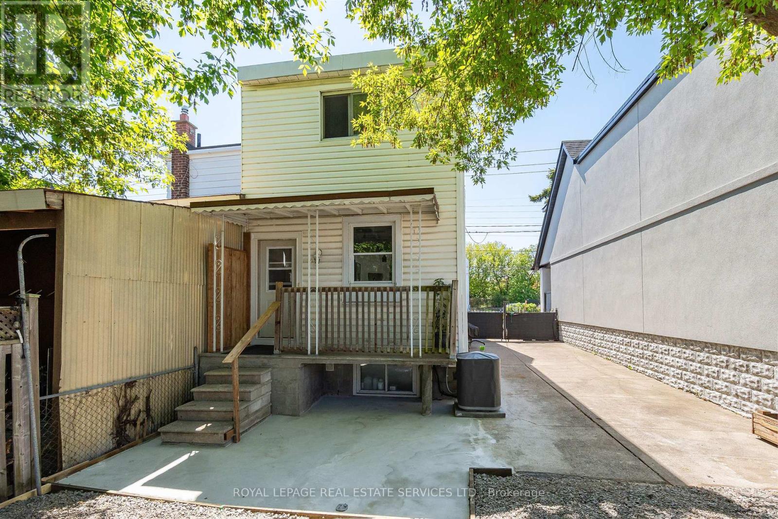 1128 Roselawn Avenue, Toronto (Briar Hill-Belgravia), Ontario  M6B 1C4 - Photo 35 - W12147596