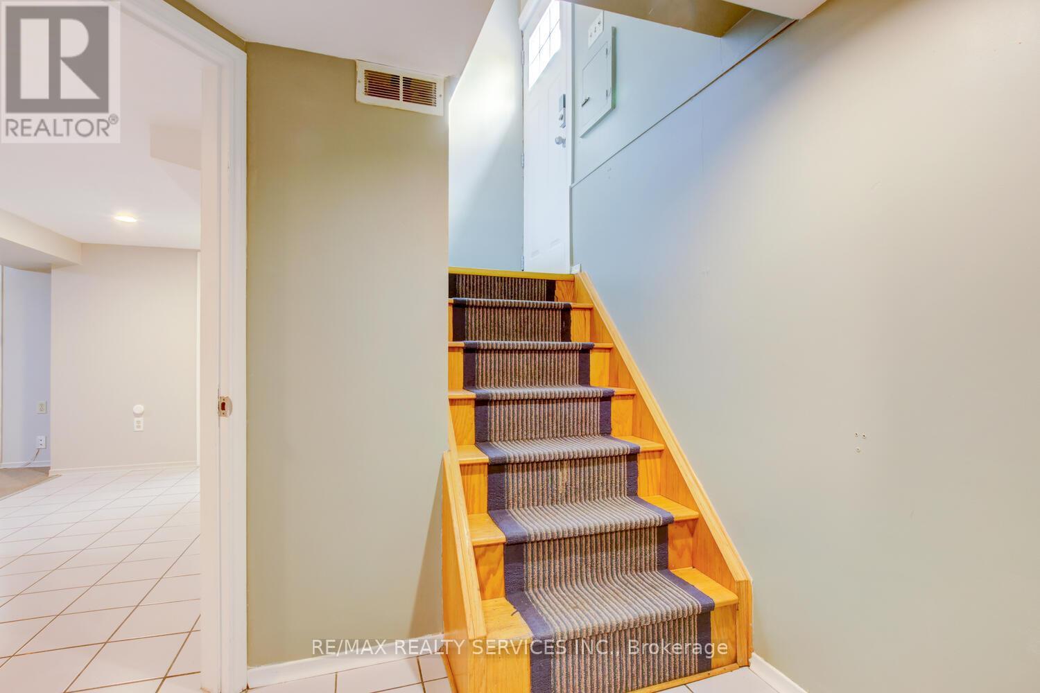 29 Woodward Avenue, Brampton, Ontario  L6V 1K2 - Photo 21 - W12147624