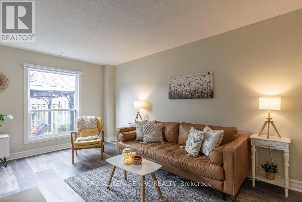 Unit 83 - 680 Regency Court, Burlington, Ontario  L7N 3L9 - Photo 7 - W12147671