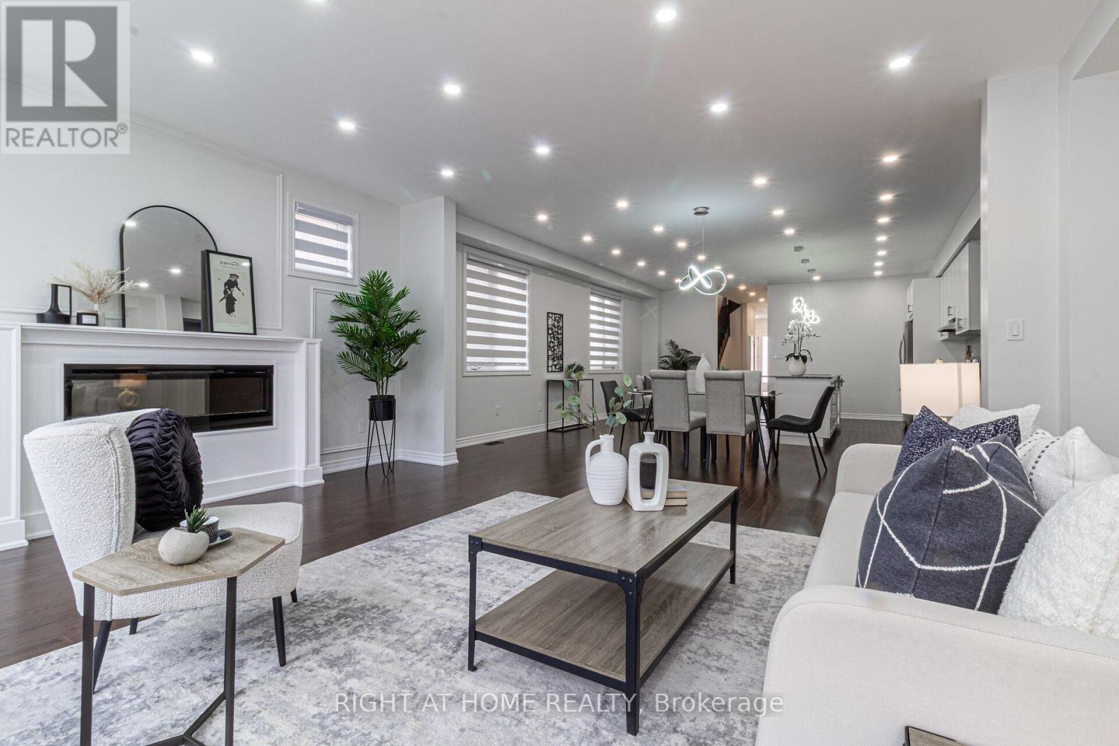 1406 FARMSTEAD DRIVE, Milton, Ontario