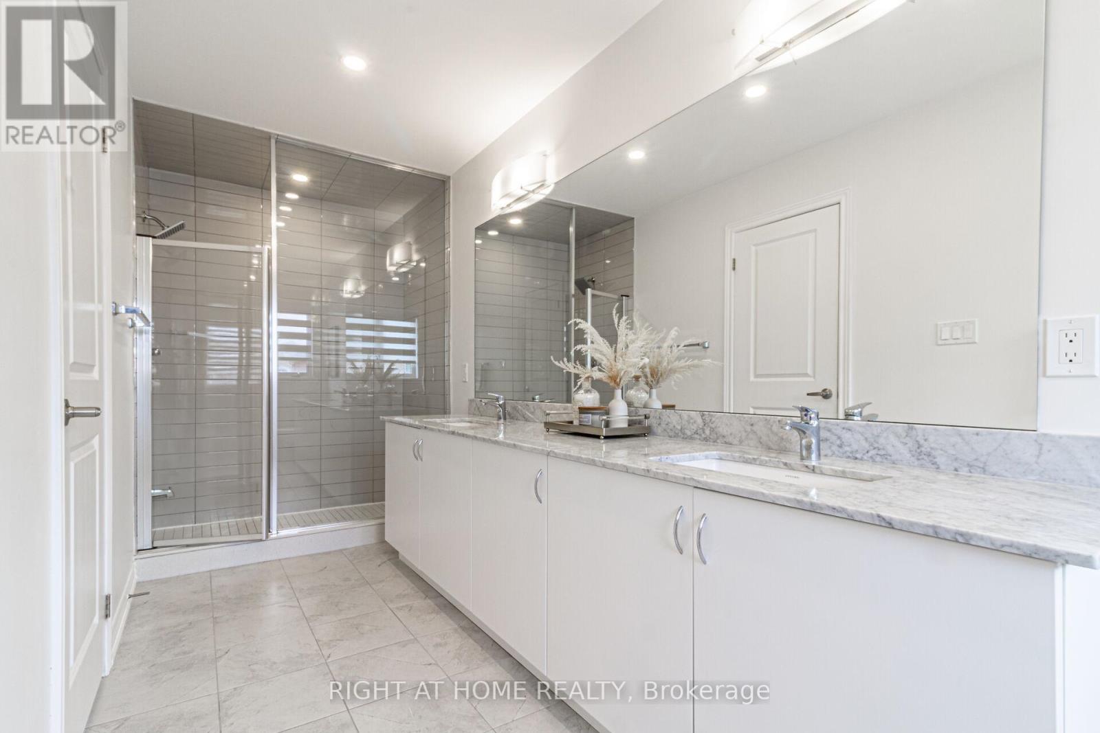 1406 Farmstead Drive, Milton, Ontario  L9E 1K4 - Photo 24 - W12147681