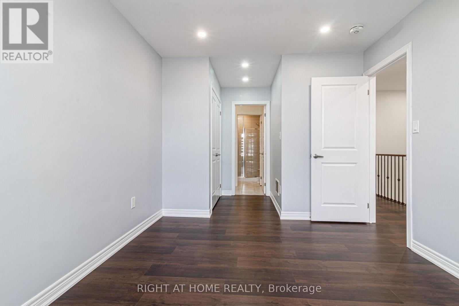 1406 Farmstead Drive, Milton, Ontario  L9E 1K4 - Photo 31 - W12147681