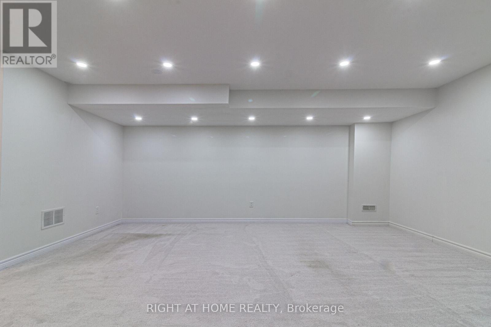 1406 Farmstead Drive, Milton, Ontario  L9E 1K4 - Photo 38 - W12147681