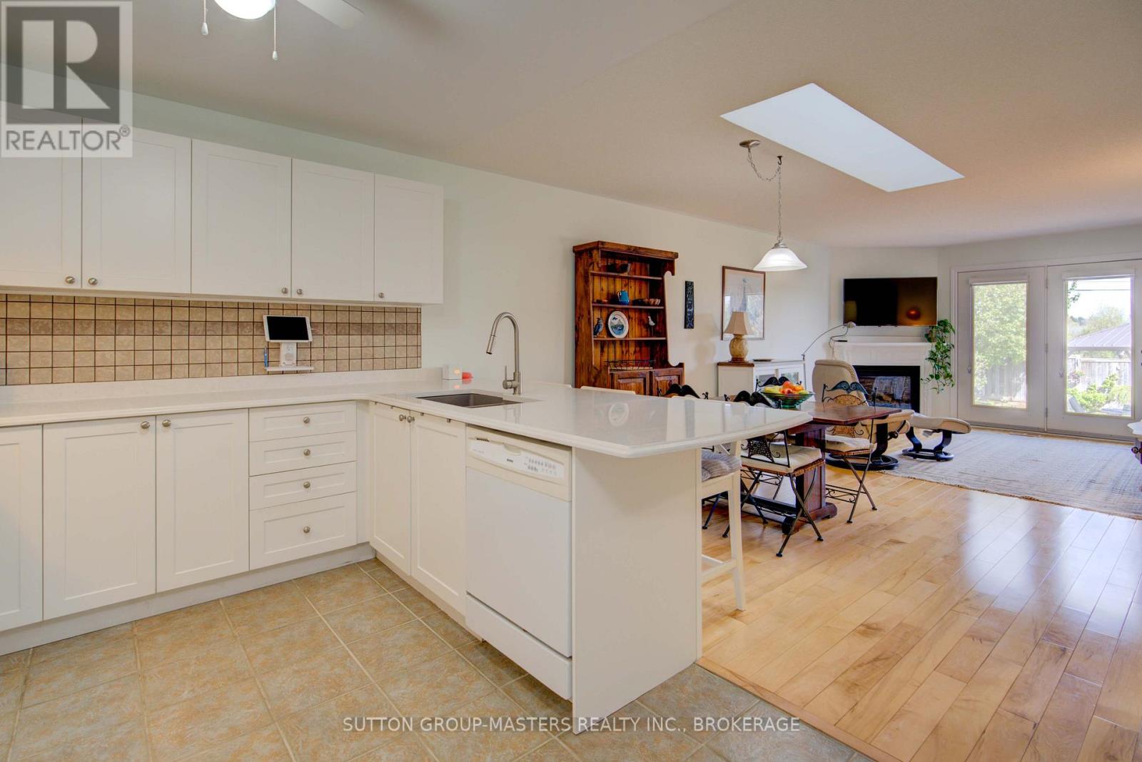 114 Britannia Crescent, Loyalist, Ontario  K0H 1G0 - Photo 13 - X12147926