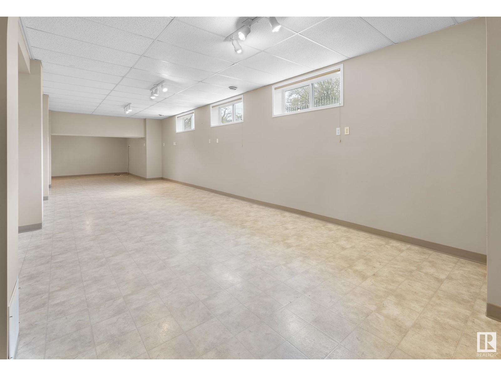 8709 102 Av Nw, Edmonton, Alberta  T5H 0C9 - Photo 34 - E4436333