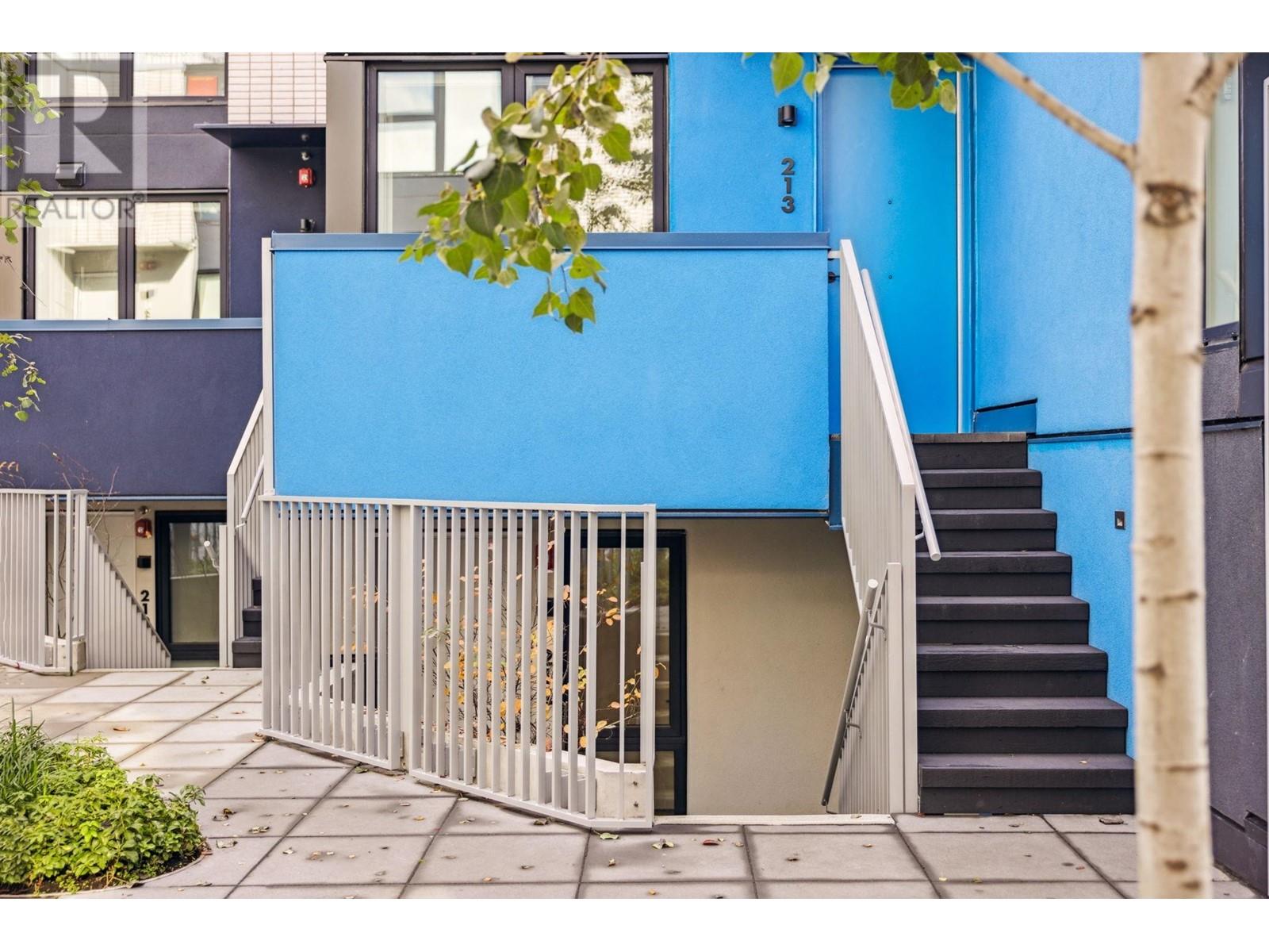 212 322 E 15th Avenue, Vancouver, British Columbia  V5T 0K5 - Photo 3 - R3002270