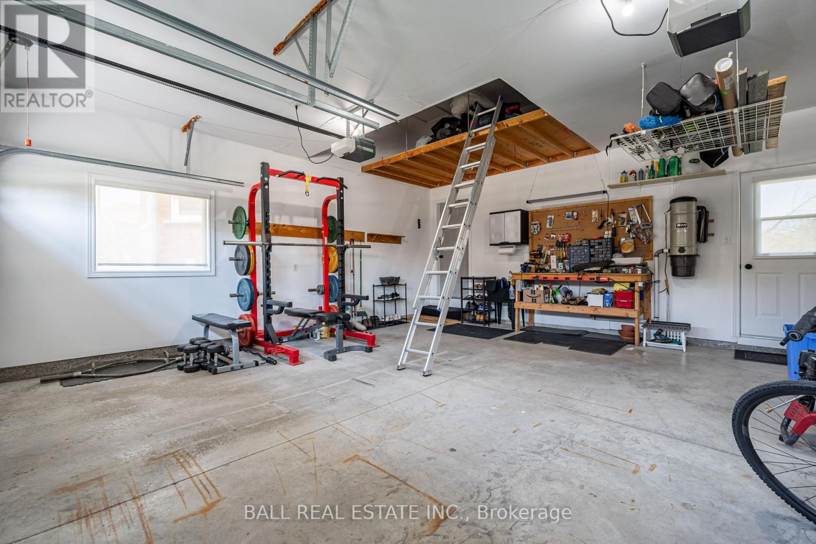 313 Woodward Avenue, Selwyn, Ontario  K9L 1K2 - Photo 38 - X12147912