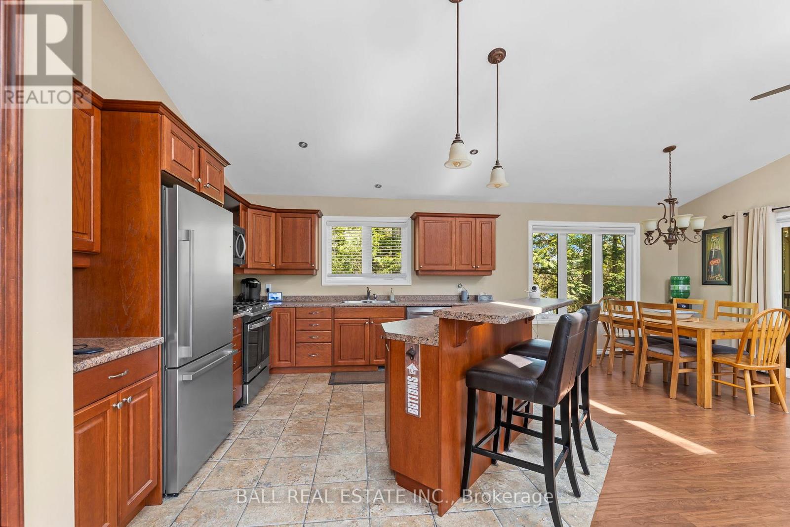 479 East Clear Bay Road, Trent Lakes, Ontario  K0M 2A0 - Photo 15 - X12147945