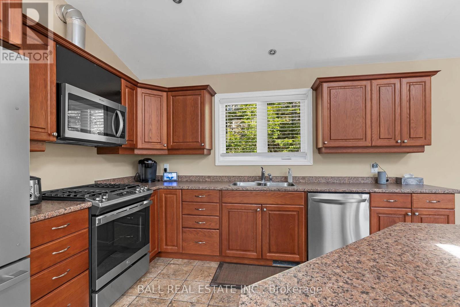 479 East Clear Bay Road, Trent Lakes, Ontario  K0M 2A0 - Photo 16 - X12147945