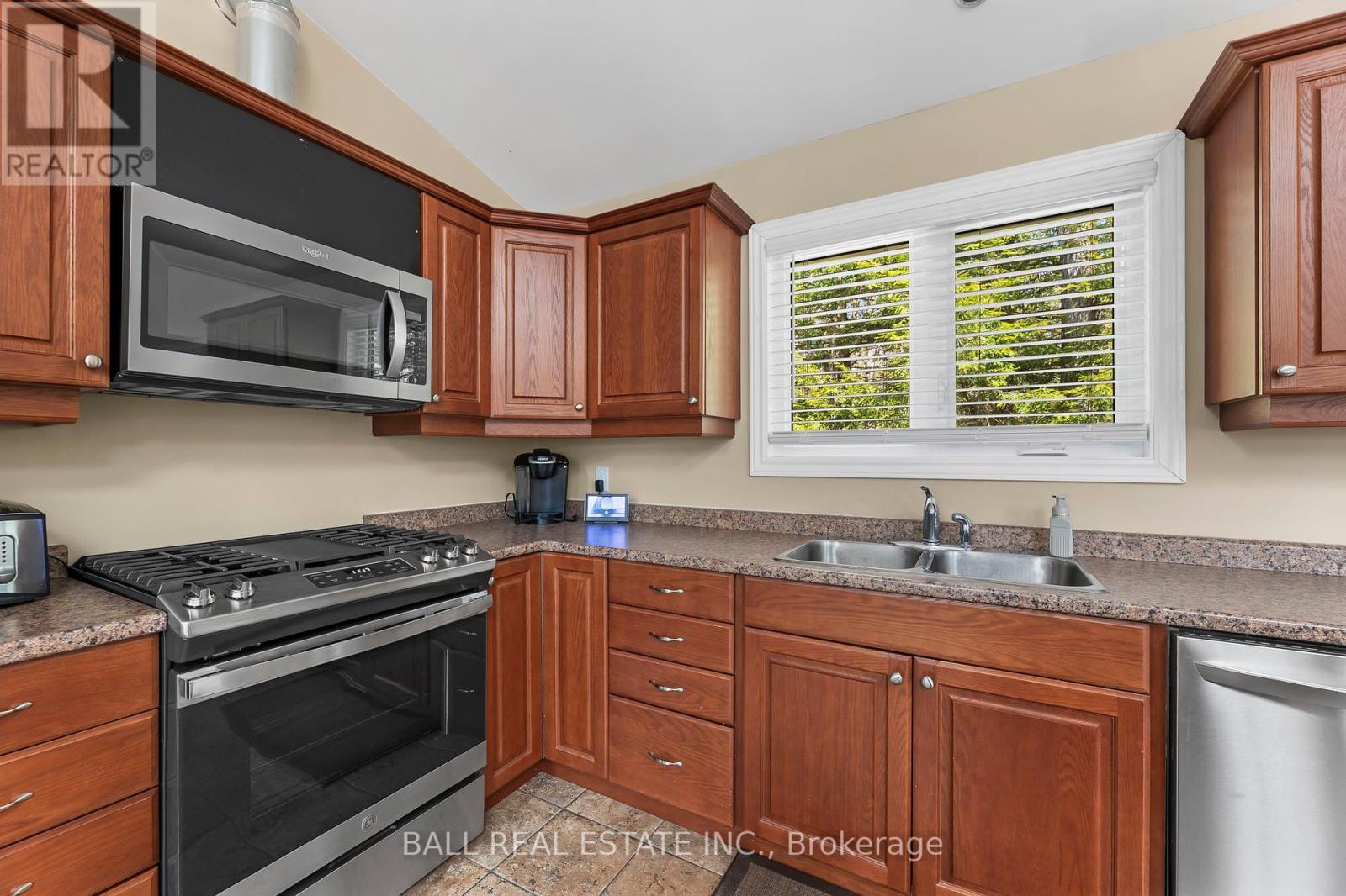 479 East Clear Bay Road, Trent Lakes, Ontario  K0M 2A0 - Photo 17 - X12147945