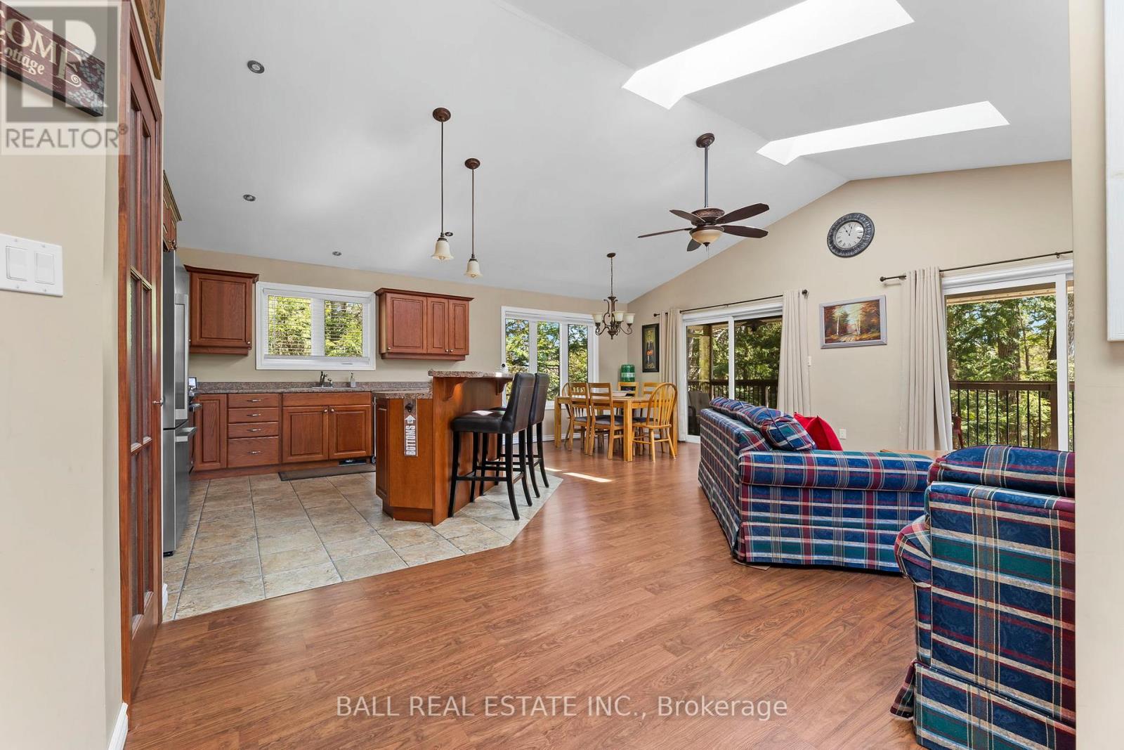 479 East Clear Bay Road, Trent Lakes, Ontario  K0M 2A0 - Photo 6 - X12147945