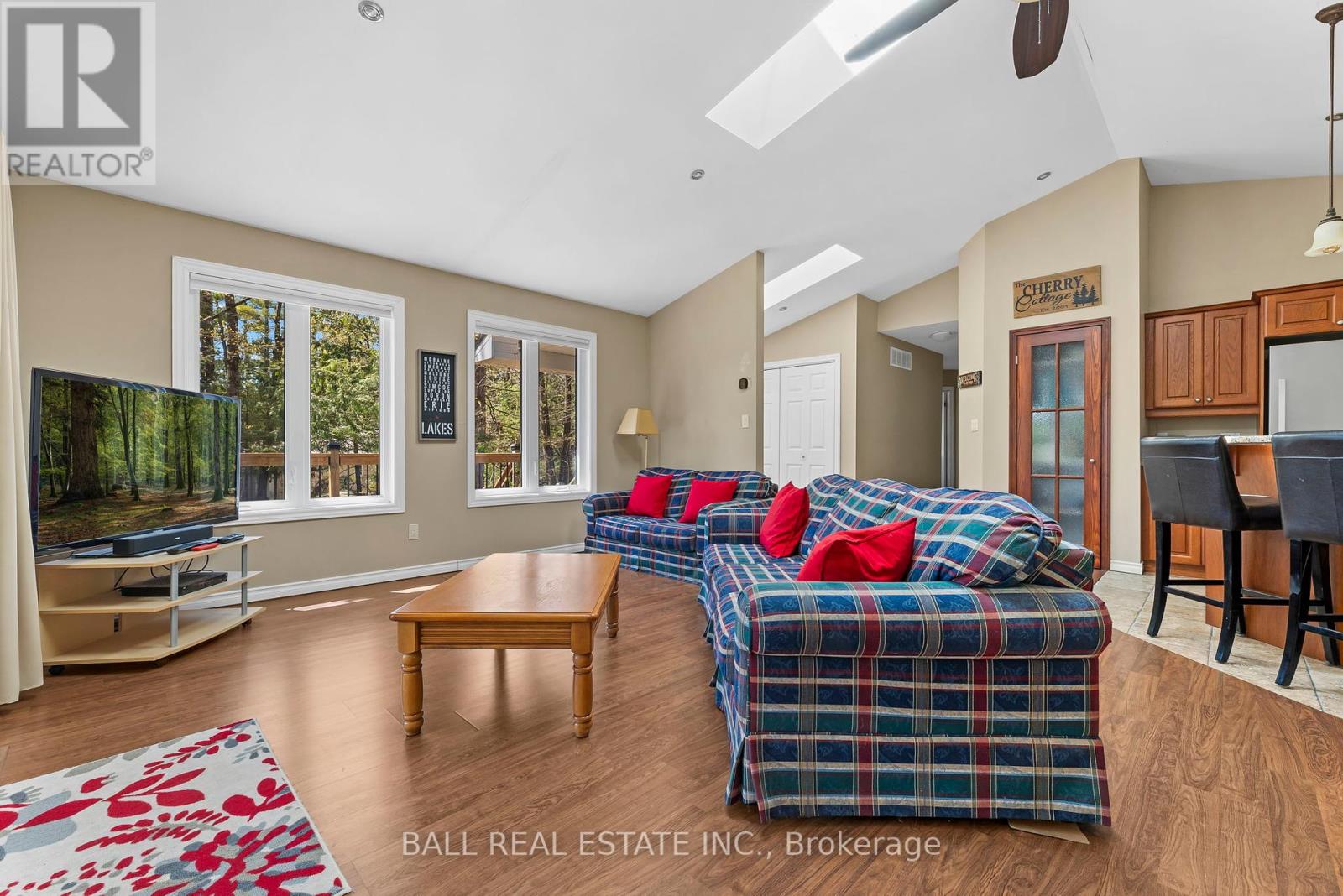 479 East Clear Bay Road, Trent Lakes, Ontario  K0M 2A0 - Photo 8 - X12147945