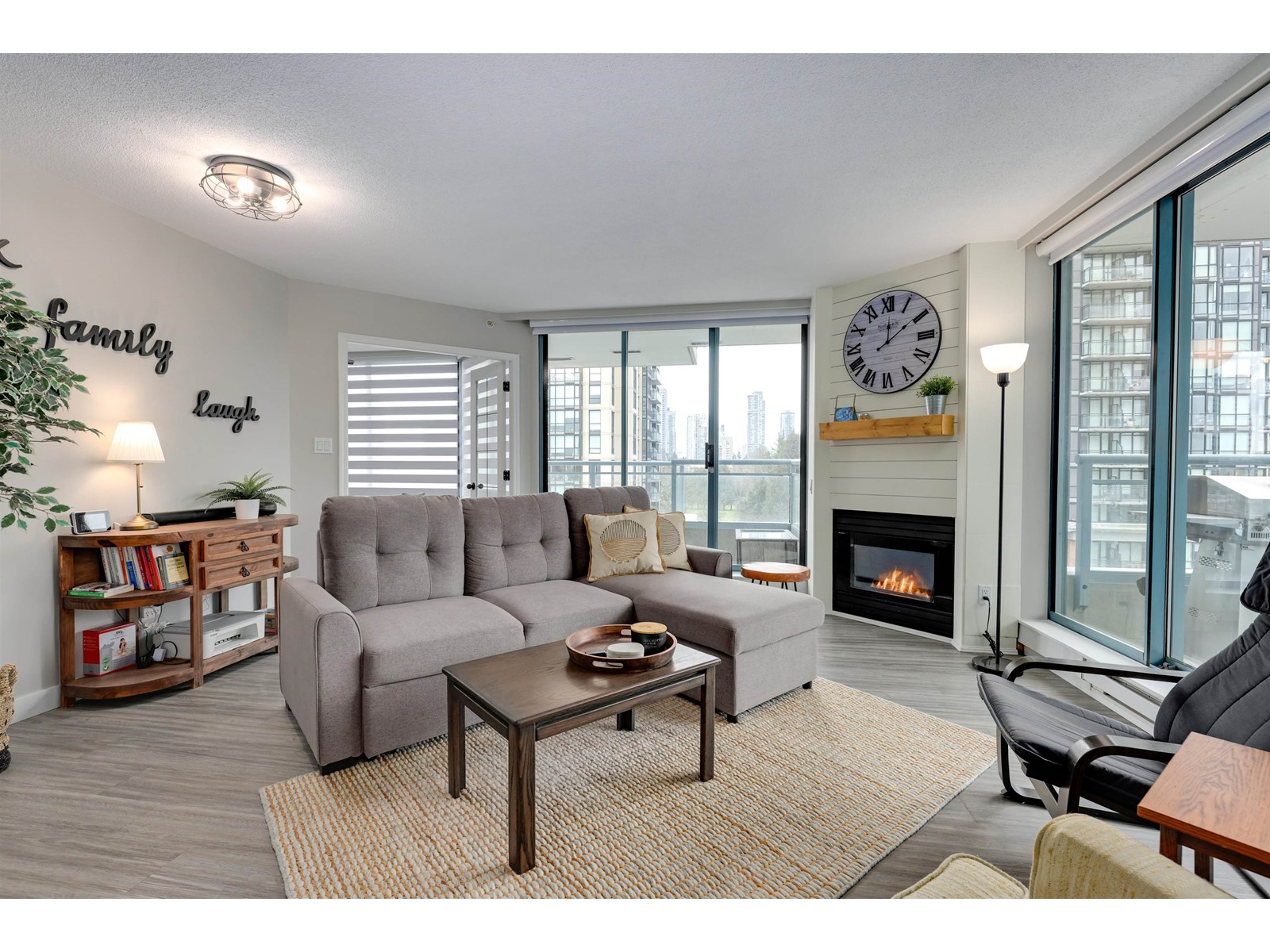 603 13383 108 AVENUE, surrey, British Columbia