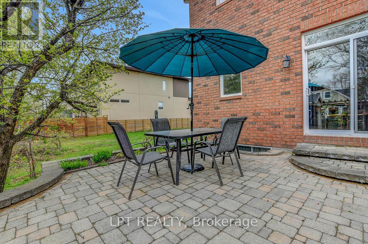 10a Ashburn Drive, Ottawa, Ontario  K2E 6N3 - Photo 46 - X12147894