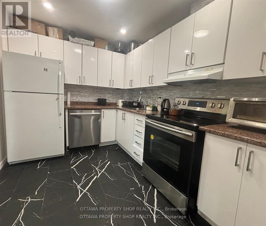 Property at 185 - 825 CAHILL DRIVE W image 2