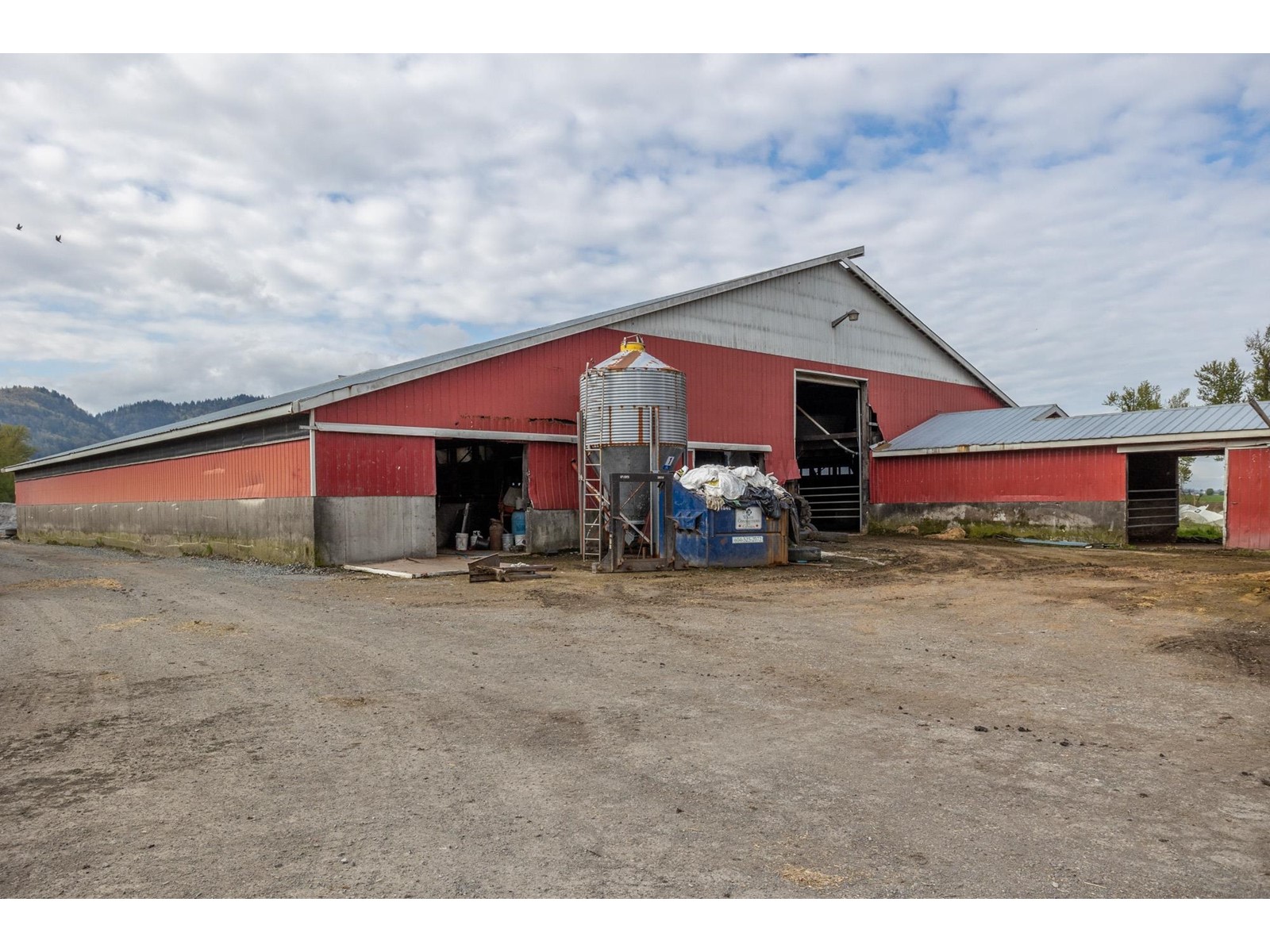 39464 Wells Line Road, Abbotsford, British Columbia  V3G 2A3 - Photo 8 - R2835095