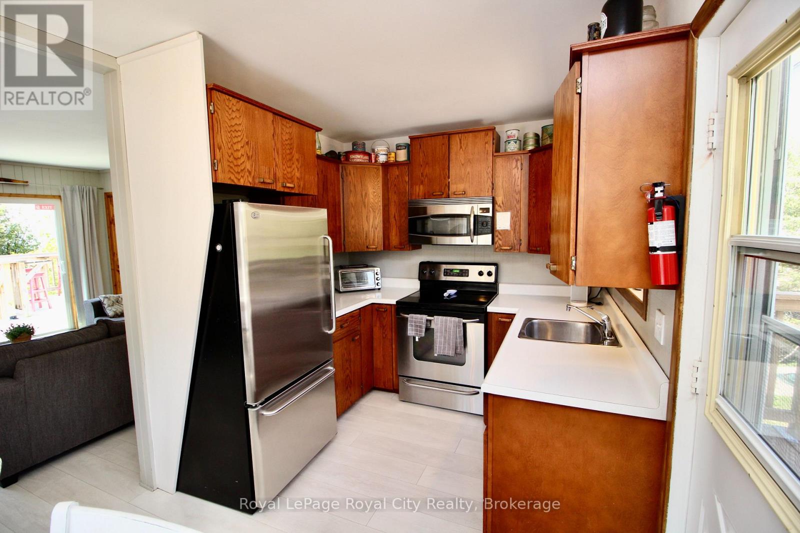 1100 Dorcas Bay Road, Northern Bruce Peninsula, Ontario  N0H 2R0 - Photo 23 - X12142130