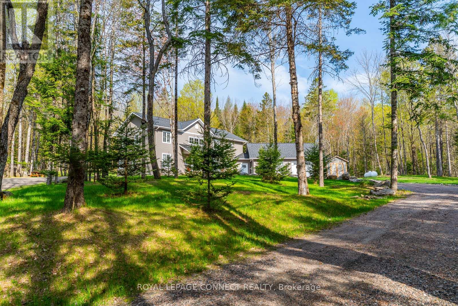 63 Bayshore Road, Dysart Et Al, Ontario  K0M 1S0 - Photo 2 - X12147610