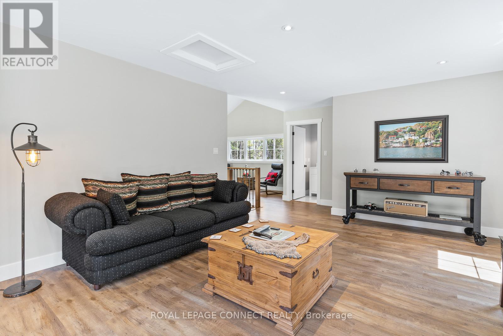 63 Bayshore Road, Dysart Et Al, Ontario  K0M 1S0 - Photo 32 - X12147610