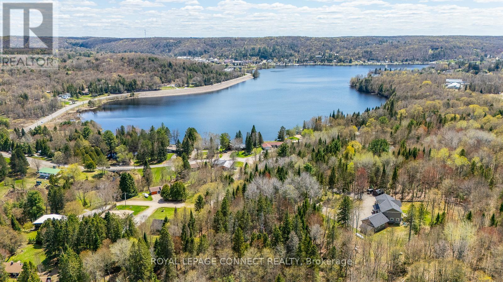 63 Bayshore Road, Dysart Et Al, Ontario  K0M 1S0 - Photo 4 - X12147610
