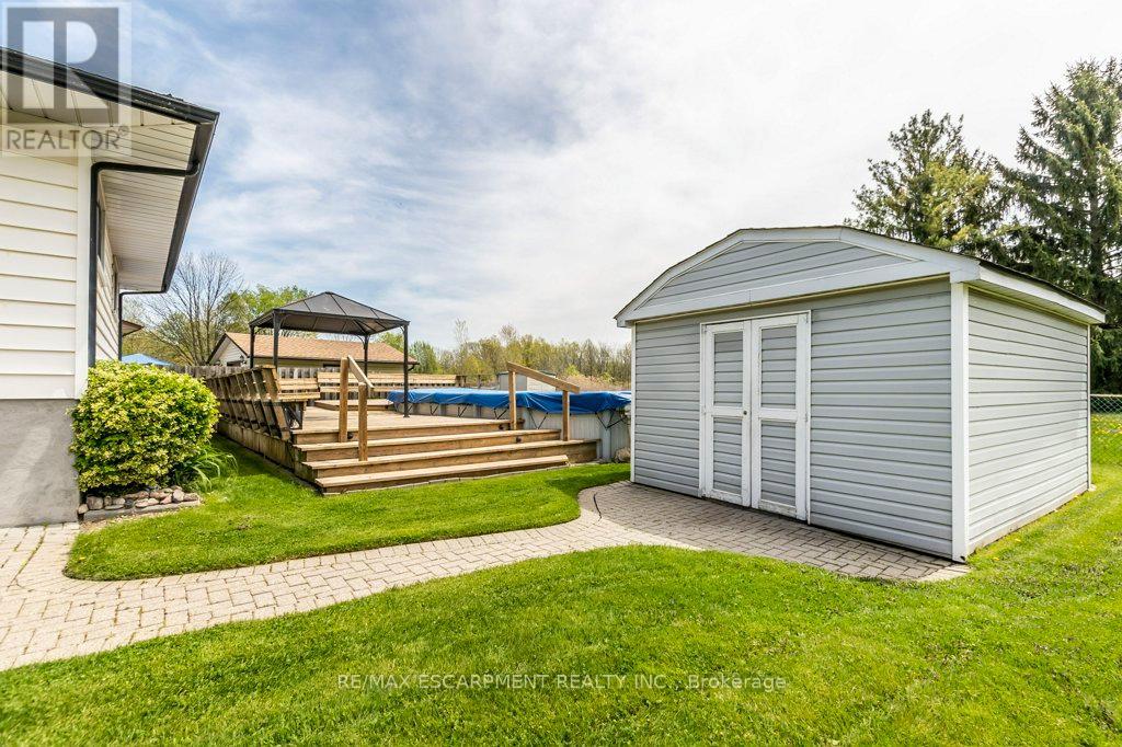 30 Terrace Avenue, Welland, Ontario  L3C 2C4 - Photo 37 - X12147650