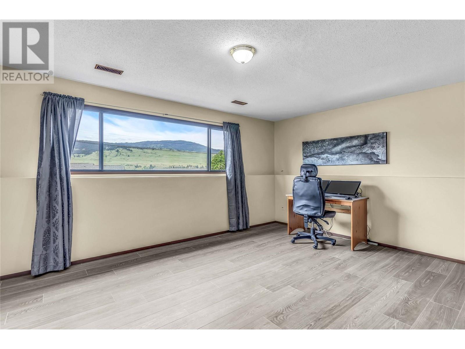 10090 Kel Vern Crescent, Lake Country, British Columbia  V4V 1L3 - Photo 13 - 10346707