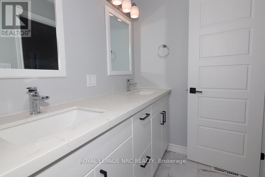 203 Park Street, Fort Erie (Ridgeway), Ontario  L0S 1N0 - Photo 42 - X12147886