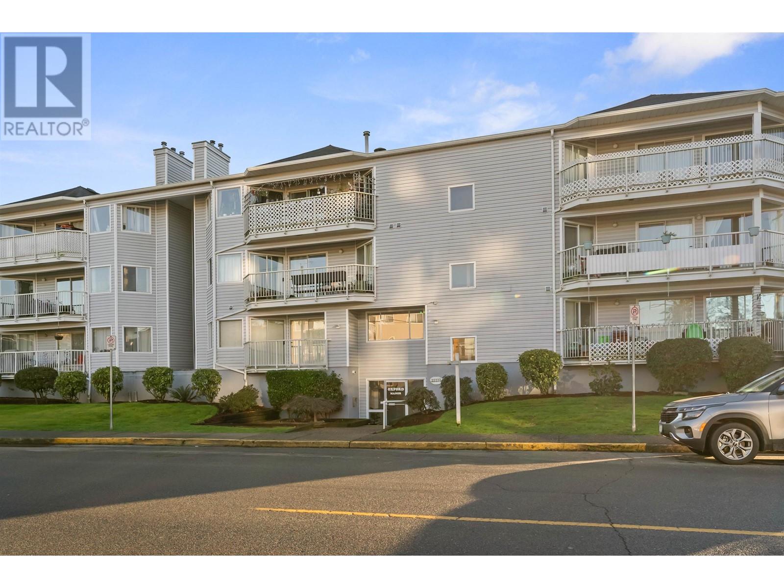 202 22222 119 Avenue, Maple Ridge, British Columbia  V2X 2Y9 - Photo 2 - R3002675