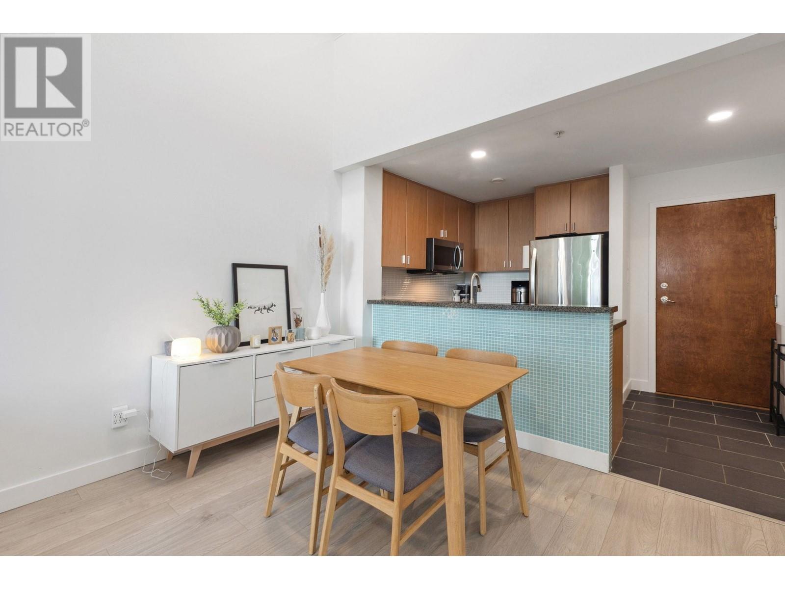 402 6888 Southpoint Drive, Burnaby, British Columbia  V3N 5E3 - Photo 5 - R3002688