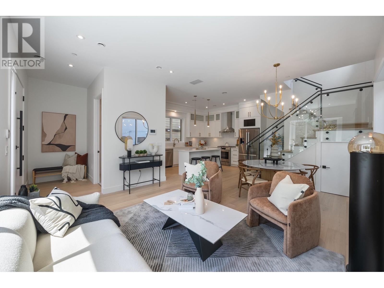 1 & 2 2183 Charles Street, Vancouver, British Columbia  V5L 2V2 - Photo 11 - R3002708