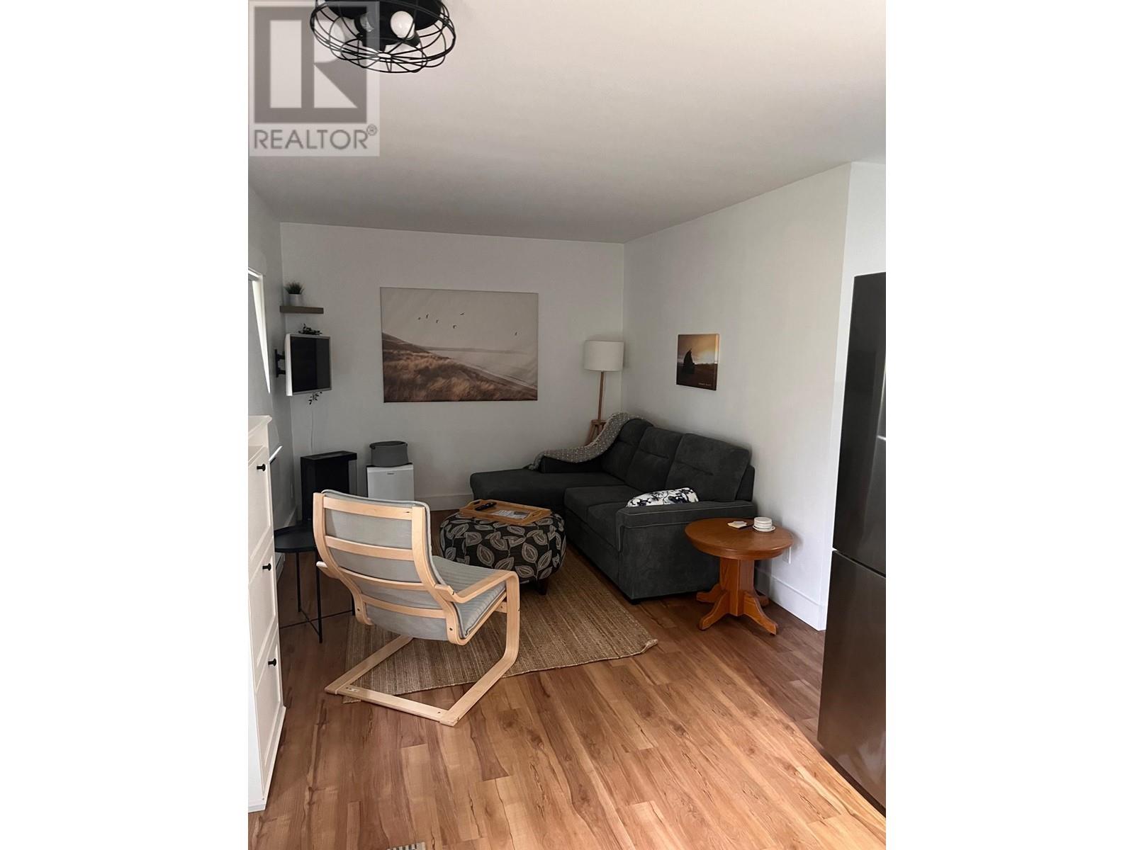 5683 Medusa Street, Sechelt, British Columbia  V0N 3A0 - Photo 10 - R3002678