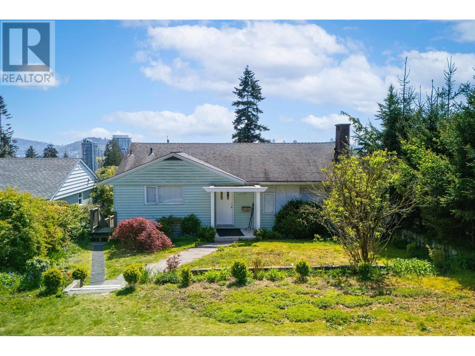 Property at 1059 CALVERHALL STREET image 1