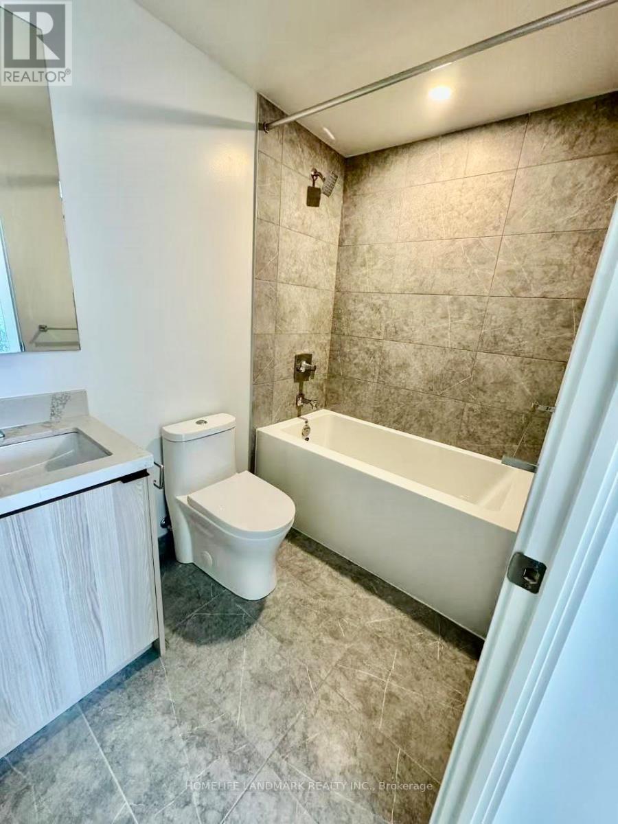 818 - 252 Church Street, Toronto (Church-Yonge Corridor), Ontario  M5B 1Z2 - Photo 2 - C12147766